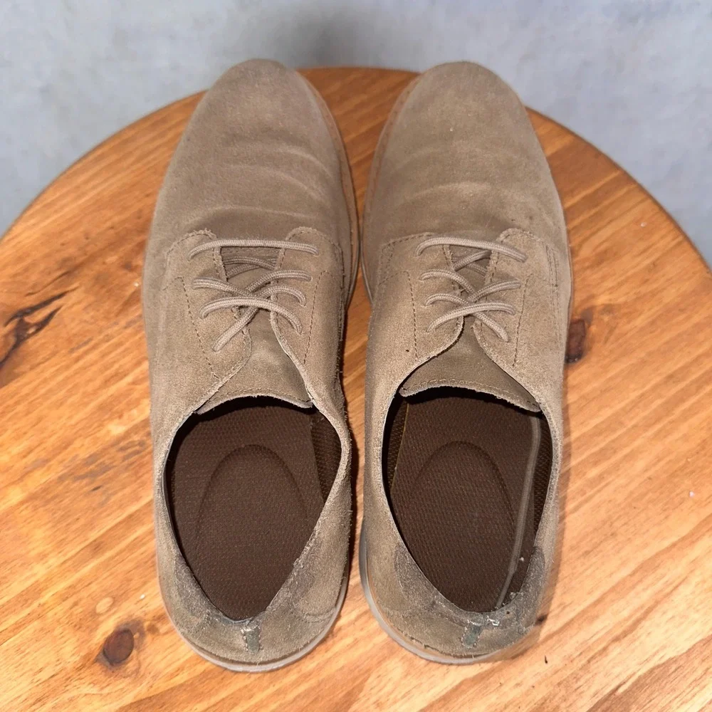 Clarks Suede Derby Shoes Mens 9 Tan Good Ultimate Comfort Lace Up 261496357080